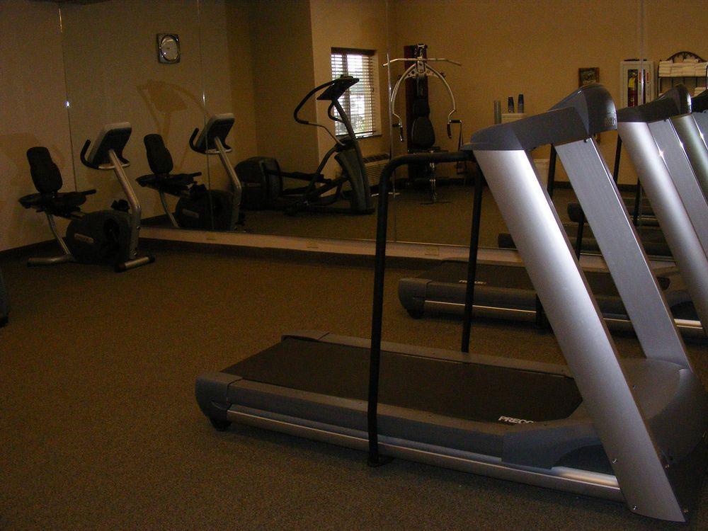 Candlewood Suites Windsor Locks By Ihg Dış mekan fotoğraf