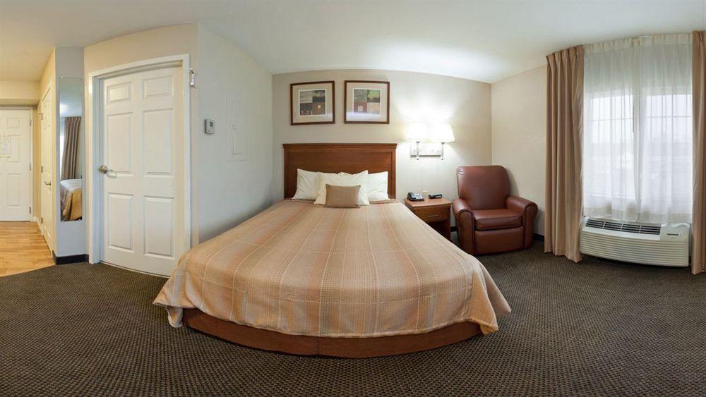 Candlewood Suites Windsor Locks By Ihg Dış mekan fotoğraf