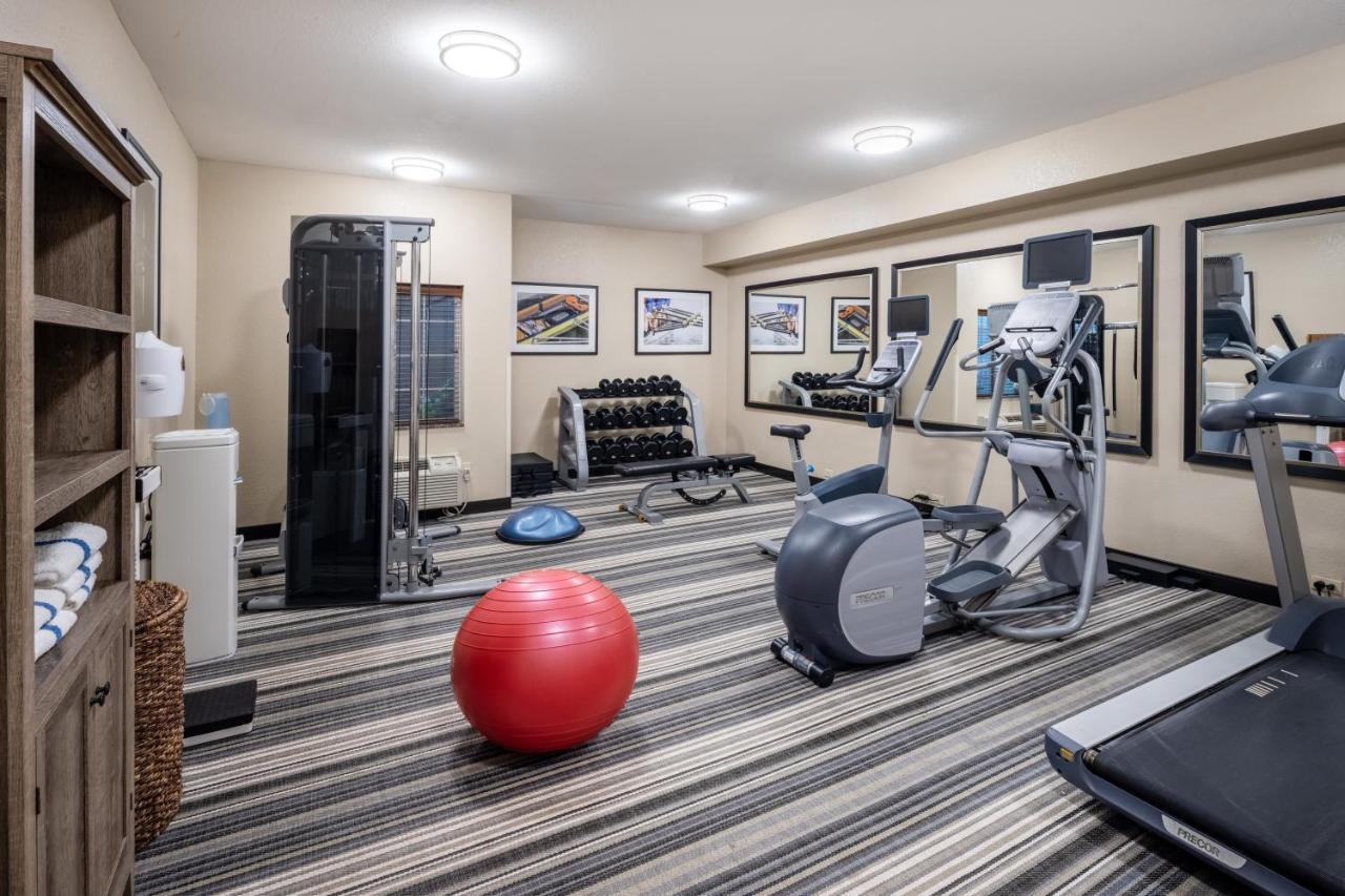 Candlewood Suites Windsor Locks By Ihg Dış mekan fotoğraf
