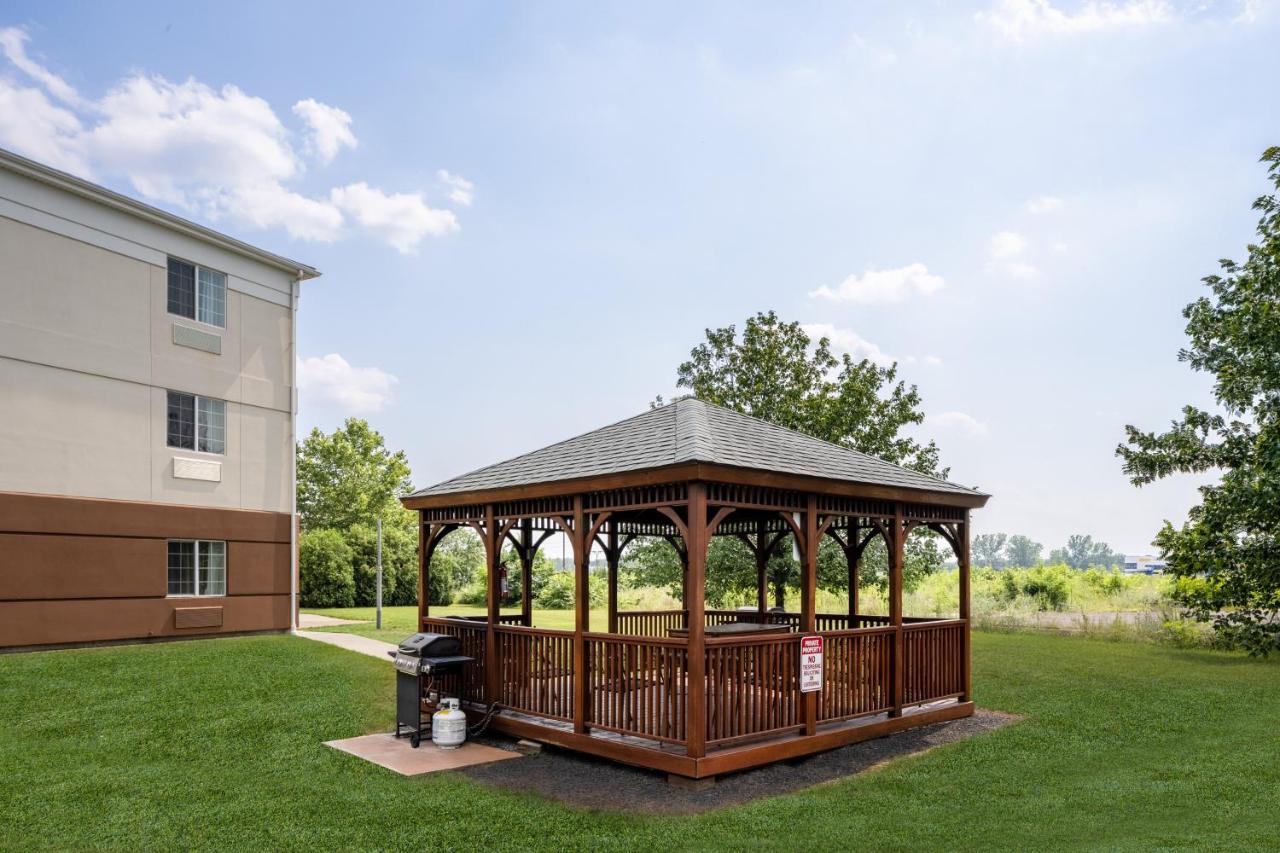 Candlewood Suites Windsor Locks By Ihg Dış mekan fotoğraf